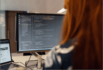 Diferença entre Software de Prateleira e Software Sob Medida