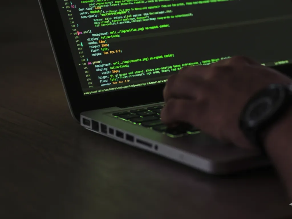 Desenvolvedor de Aplicativo: O Que Faz, Habilidades e Importância